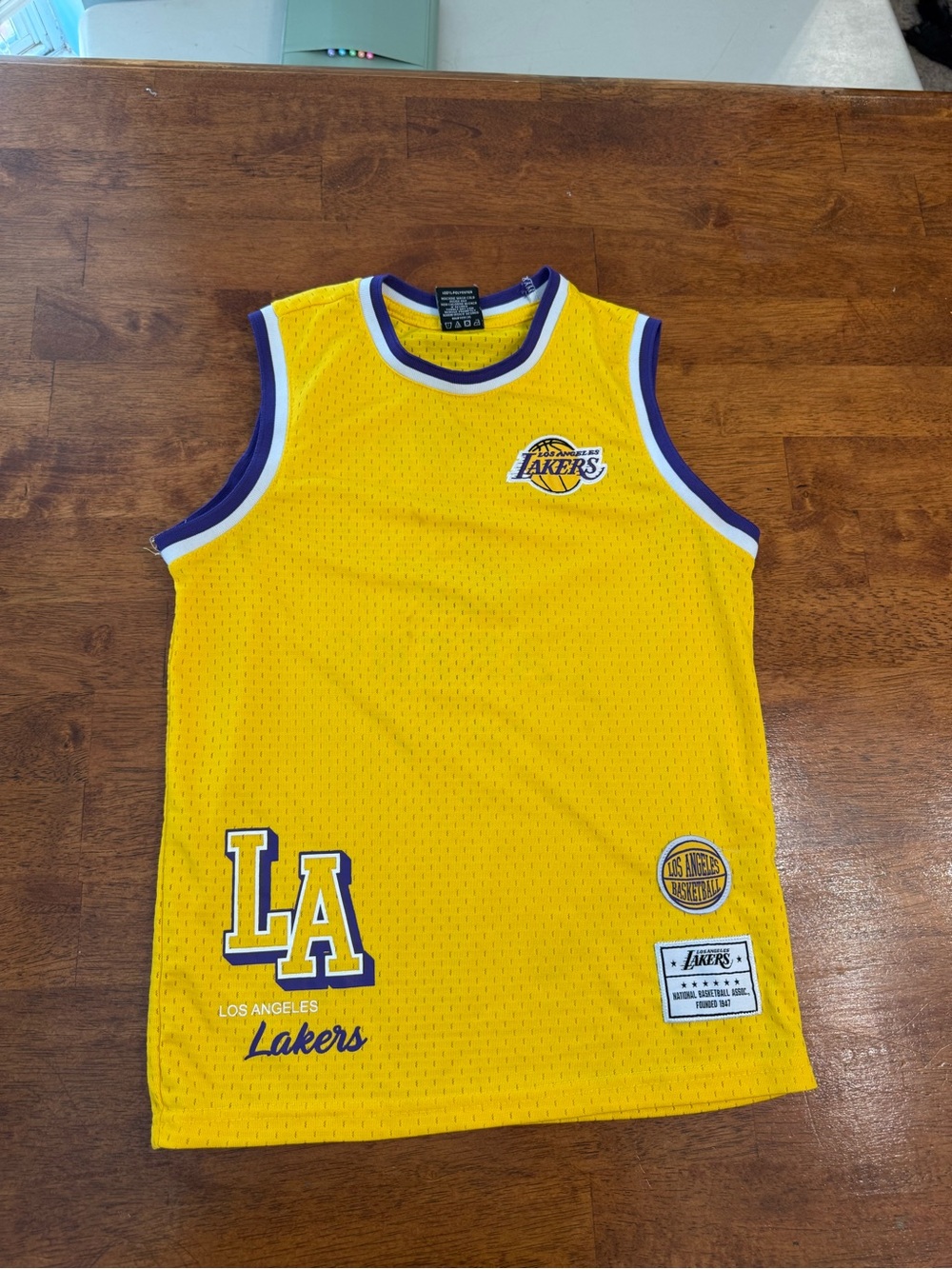 Ultra Game NBA Los Angeles Lakers Mesh Basketball Jersey Youth Size 10-12 Yellow